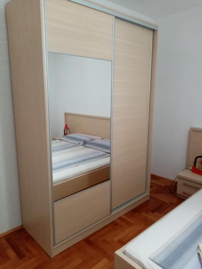Hotel Udobna Soba Za Dvoje Hvar Town Esterno foto